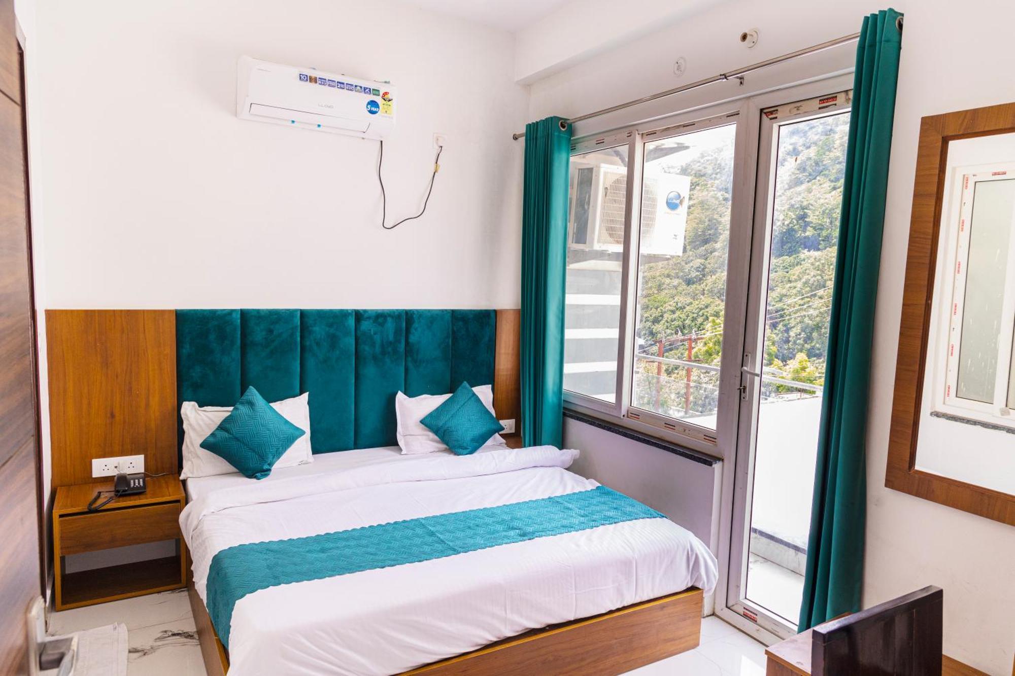 Hotel Parth Inn Rishīkesh Eksteriør billede