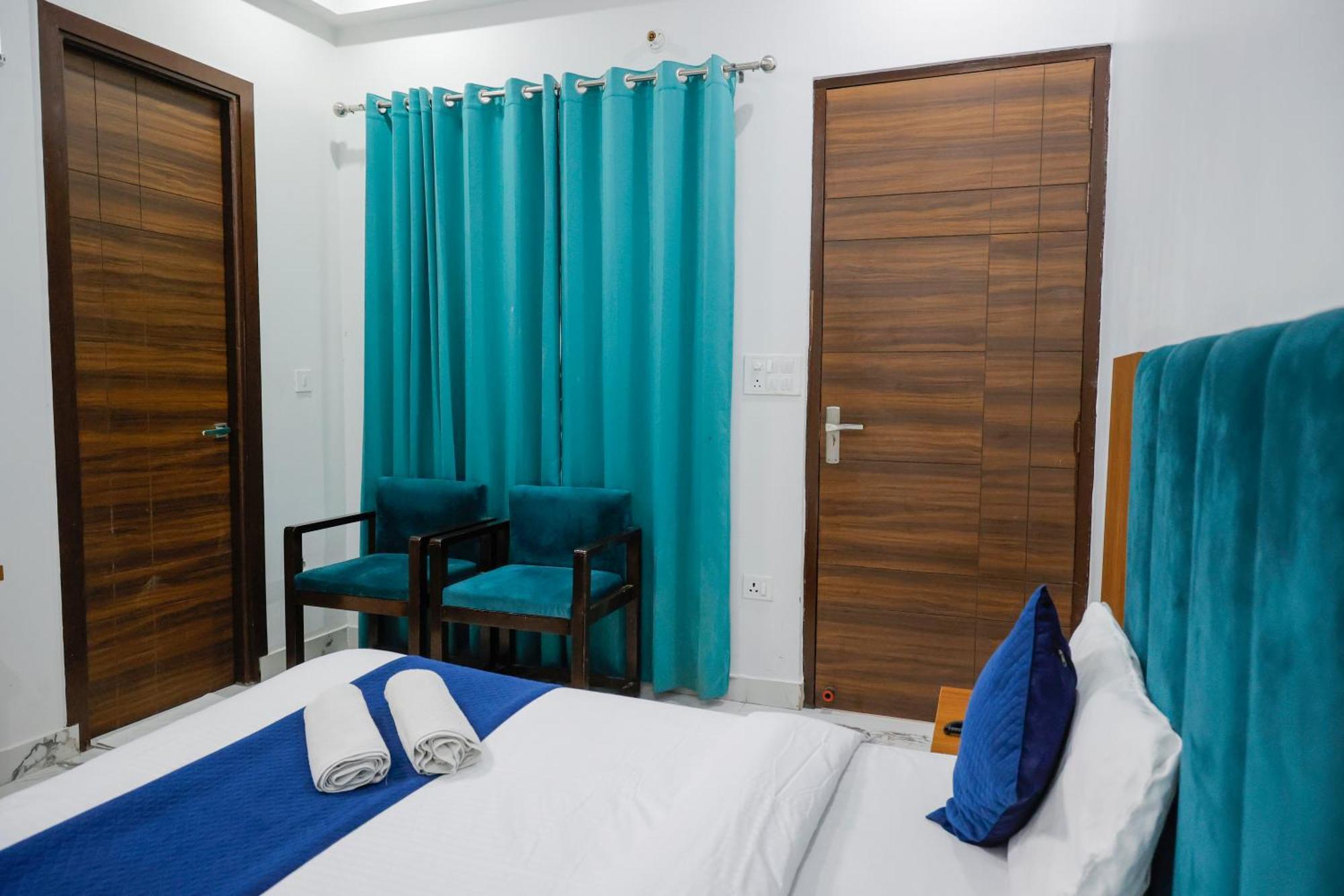 Hotel Parth Inn Rishīkesh Eksteriør billede