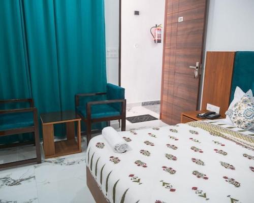 Hotel Parth Inn Rishīkesh Eksteriør billede